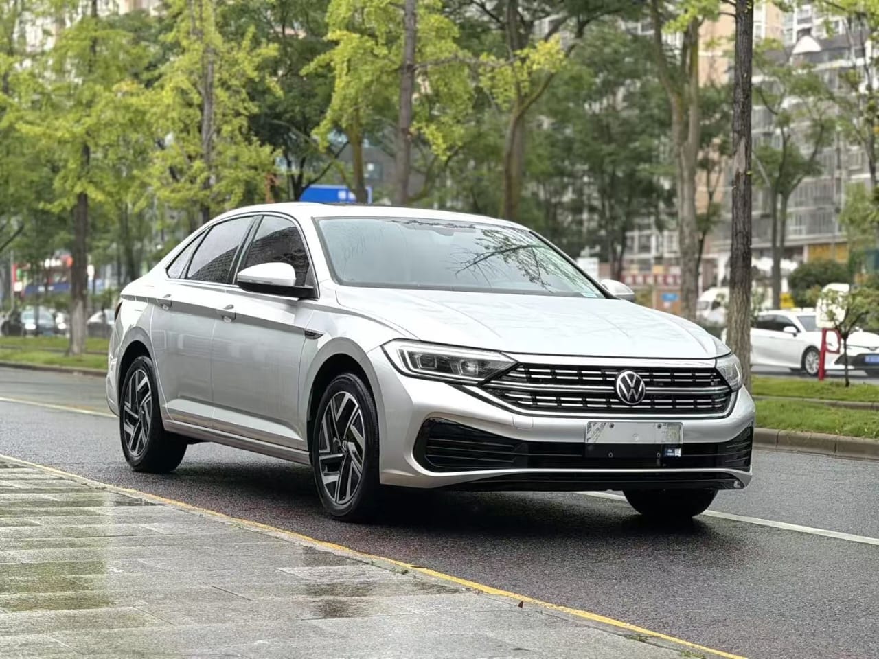 Volkswagen Sagitar 280TSI Plus Edition