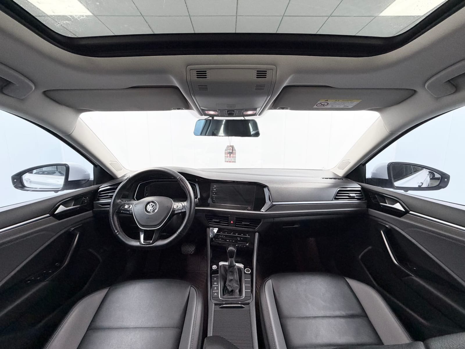 Volkswagen Sagitar 280TSI Supercharged Premium Edition