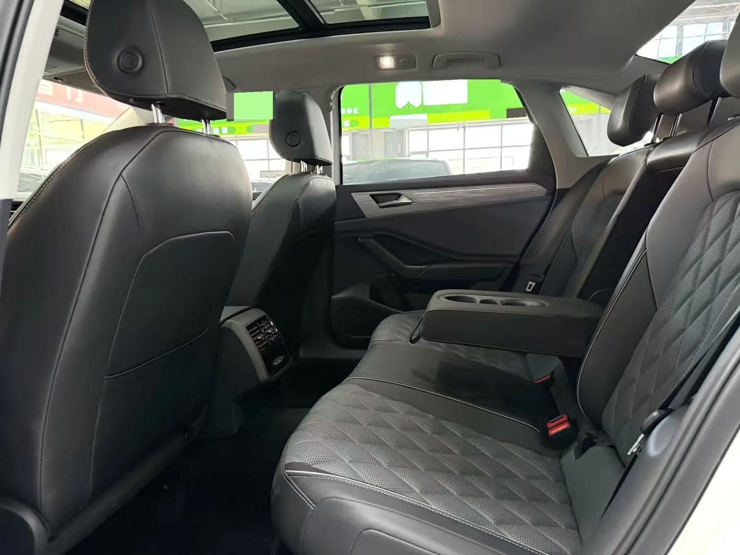 Volkswagen Sagitar 280TSI Plus Edition