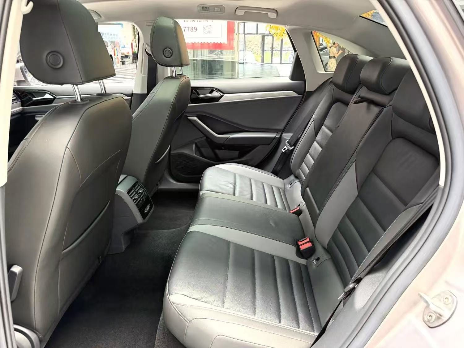 Volkswagen Sagitar 1.4TSI 280TSI