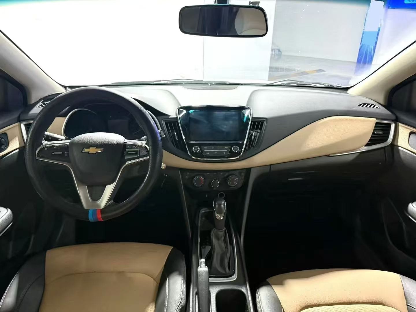 Chevrolet Monza (Cruze) 1.5L 320 Enjoy Skylight Edition