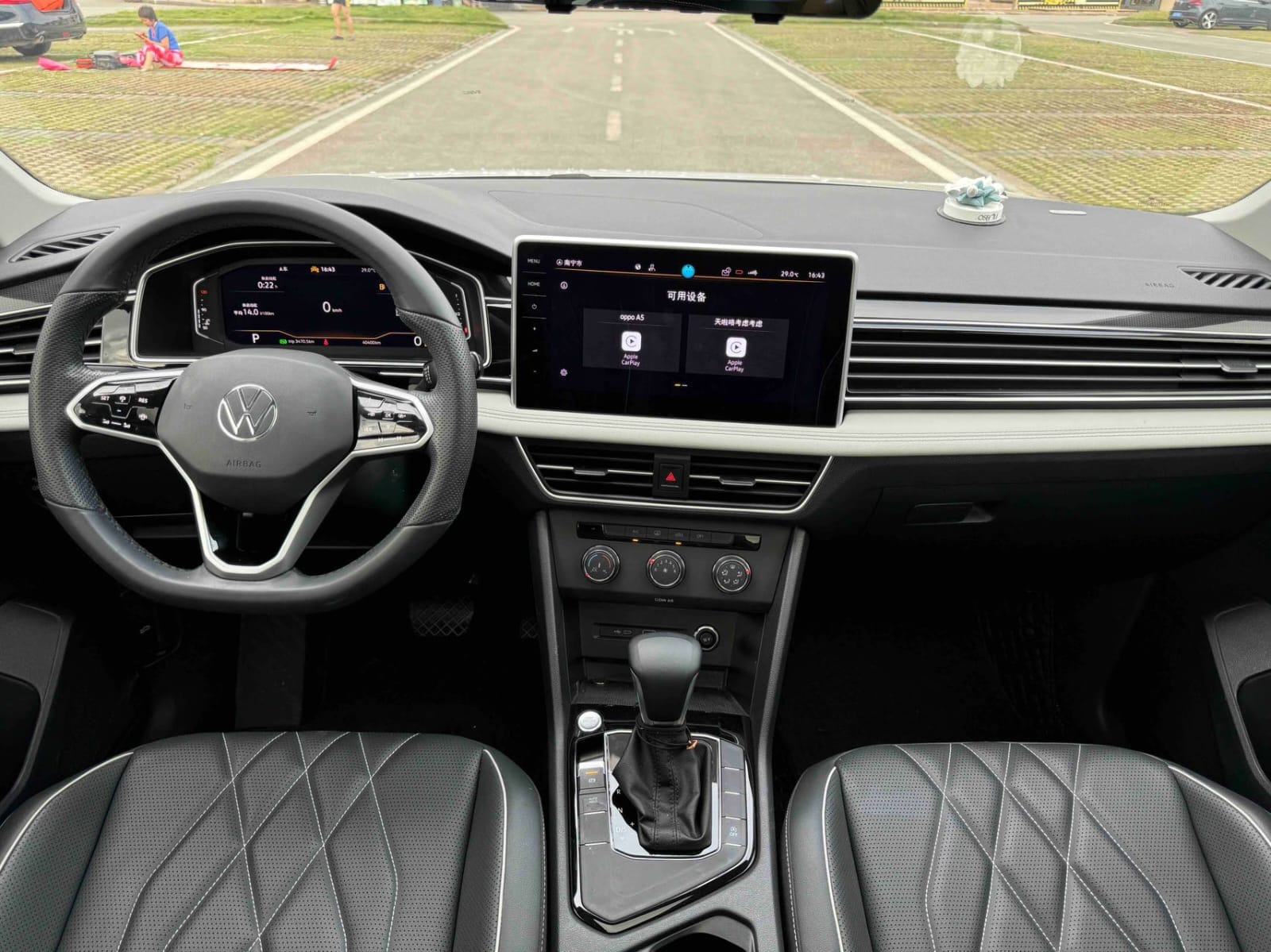 Volkswagen Tiguan L 280TSI Automatic Moving Creator Limited Edition