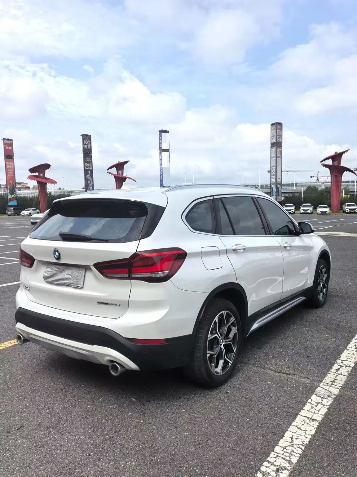 BMW X1 sDrive20Li 1.5T Premium