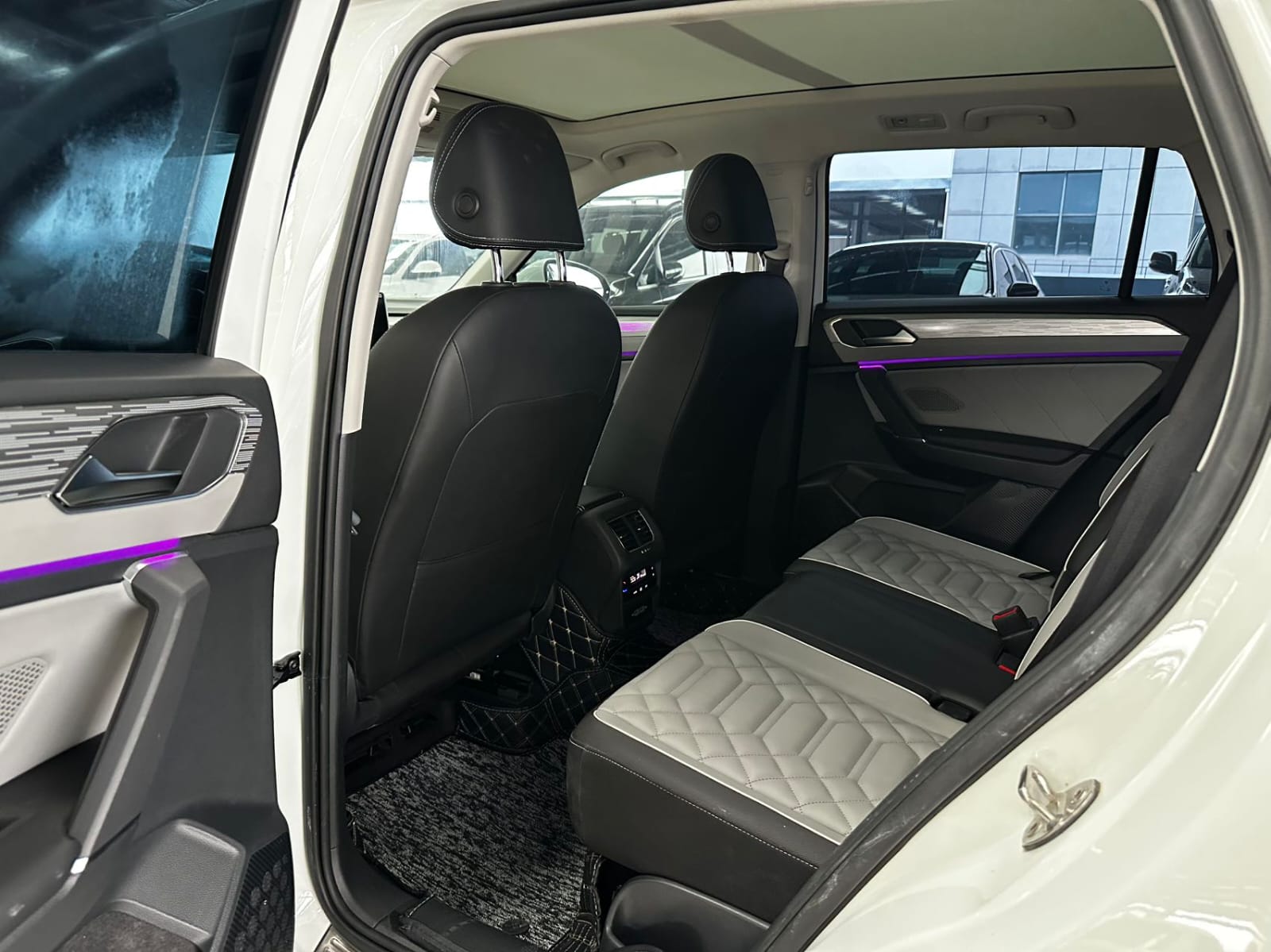 Volkswagen Tayron 280TSI Deluxe Plus Premium Edition