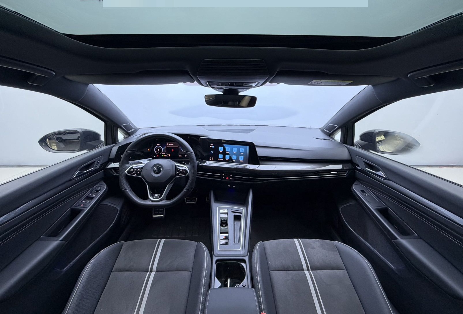 Volkswagen Golf 280TSI DSG R-Line