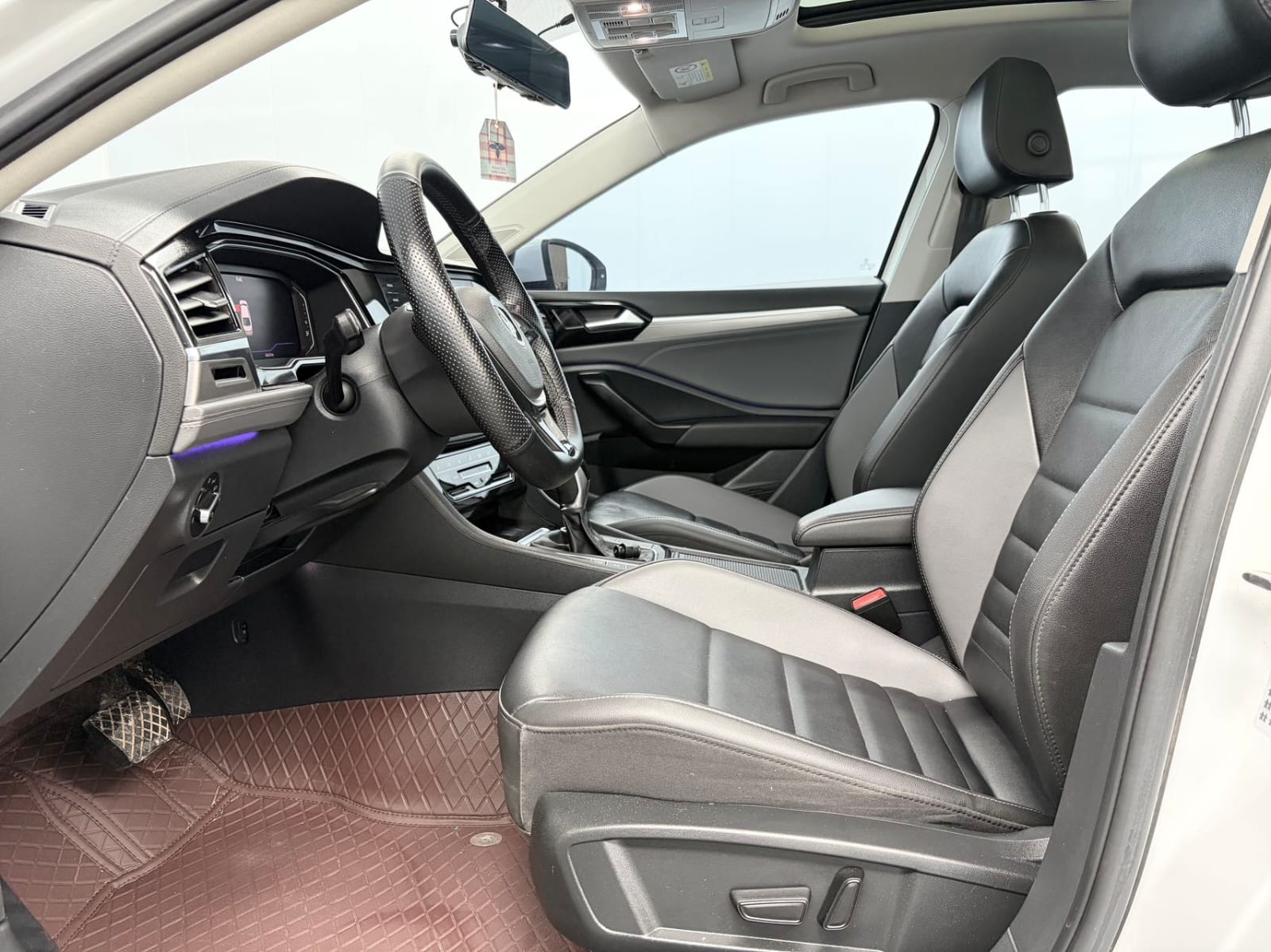 Volkswagen Sagitar 280TSI Superior Plus Edition