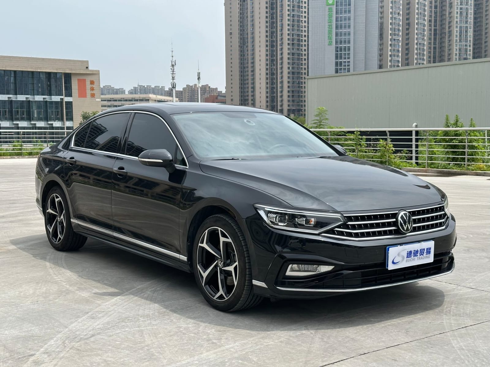 Volkswagen Magotan 2-миллионная версия 280TSI DSG Comfort