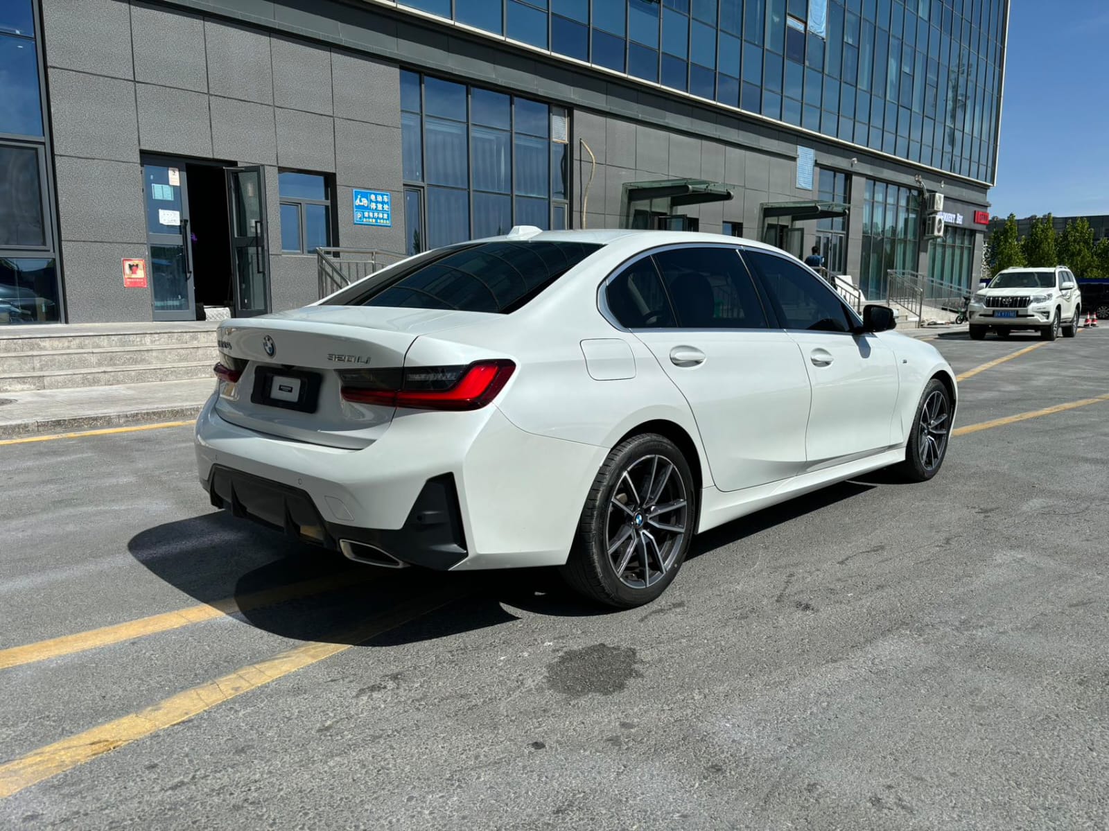 BMW 3 Series 320Li M Sport