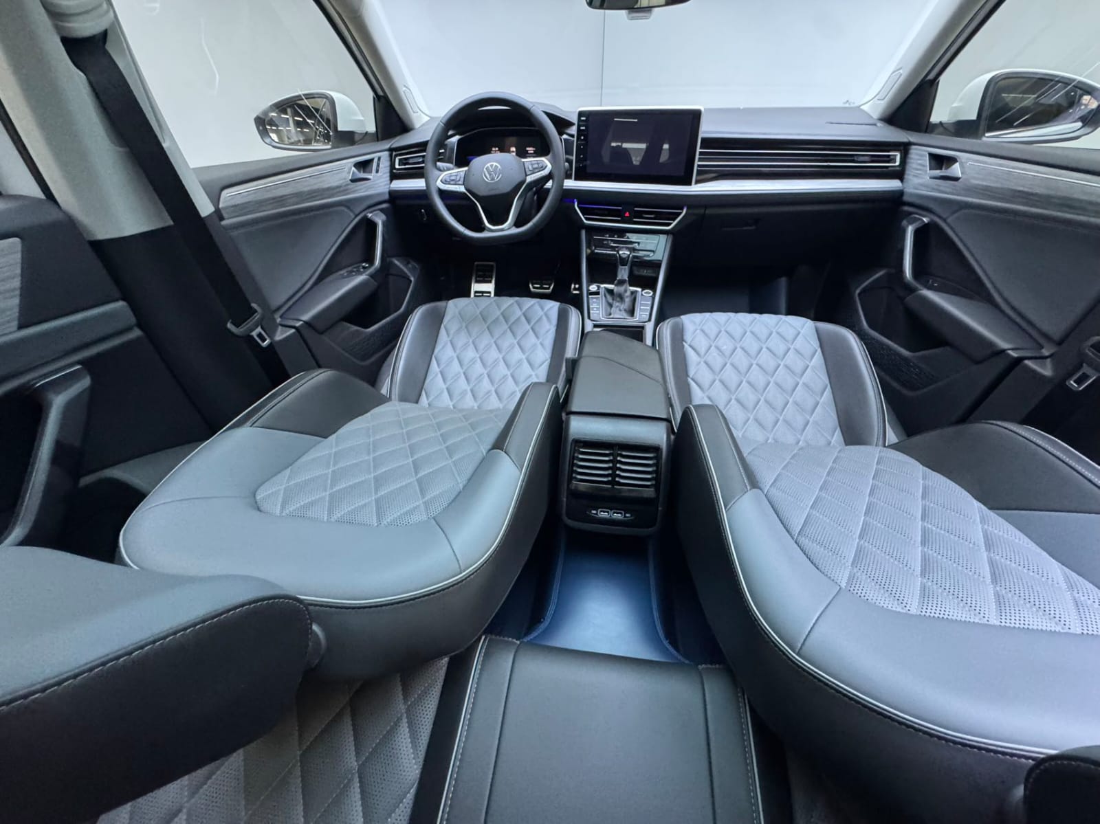 Volkswagen Sagitar 280TSI DSG