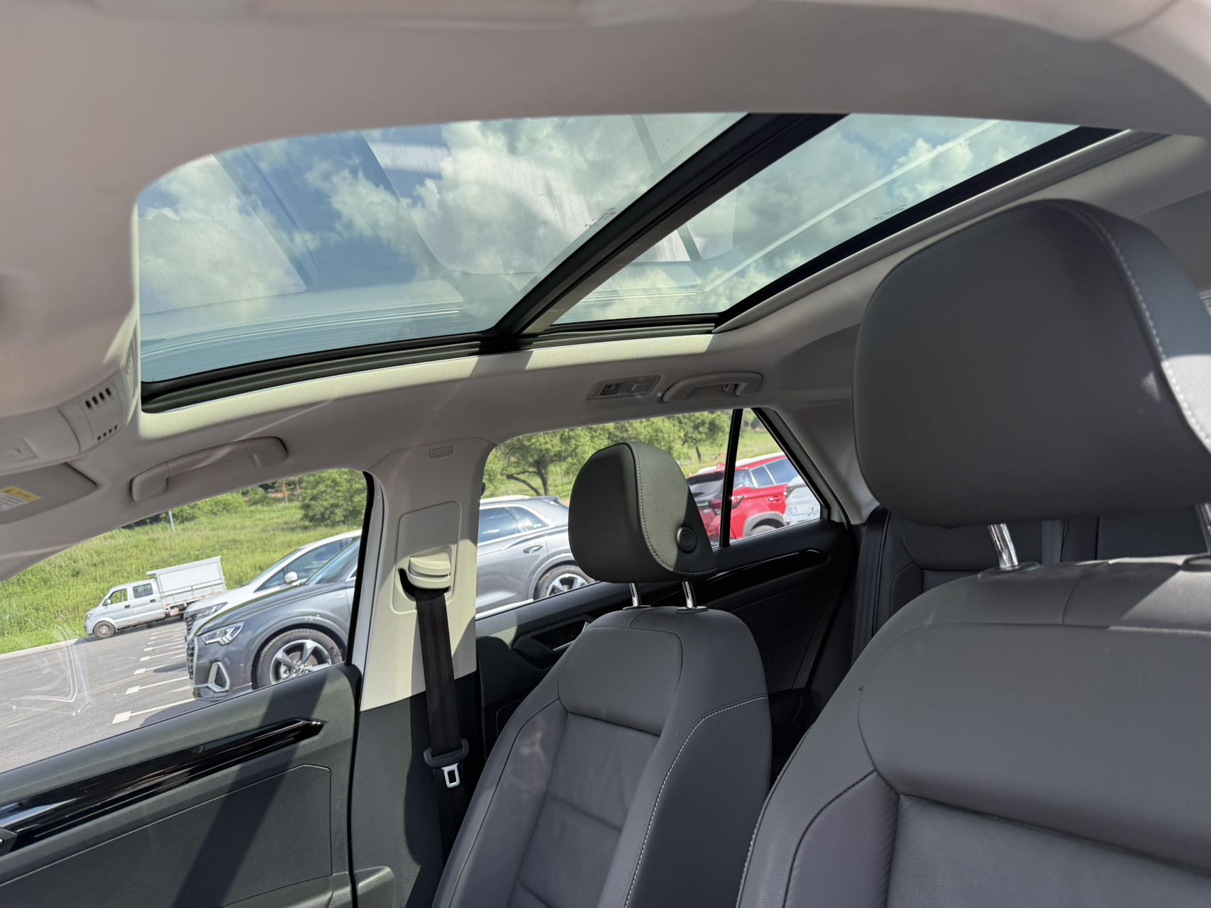 Volkswagen T-Roc Tango 280TSI DSG Enjoy PLUS