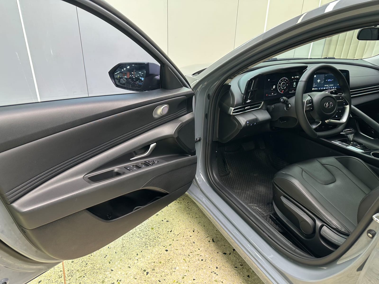 Hyundai Elantra 1.5L CVT GLX Elite Edition