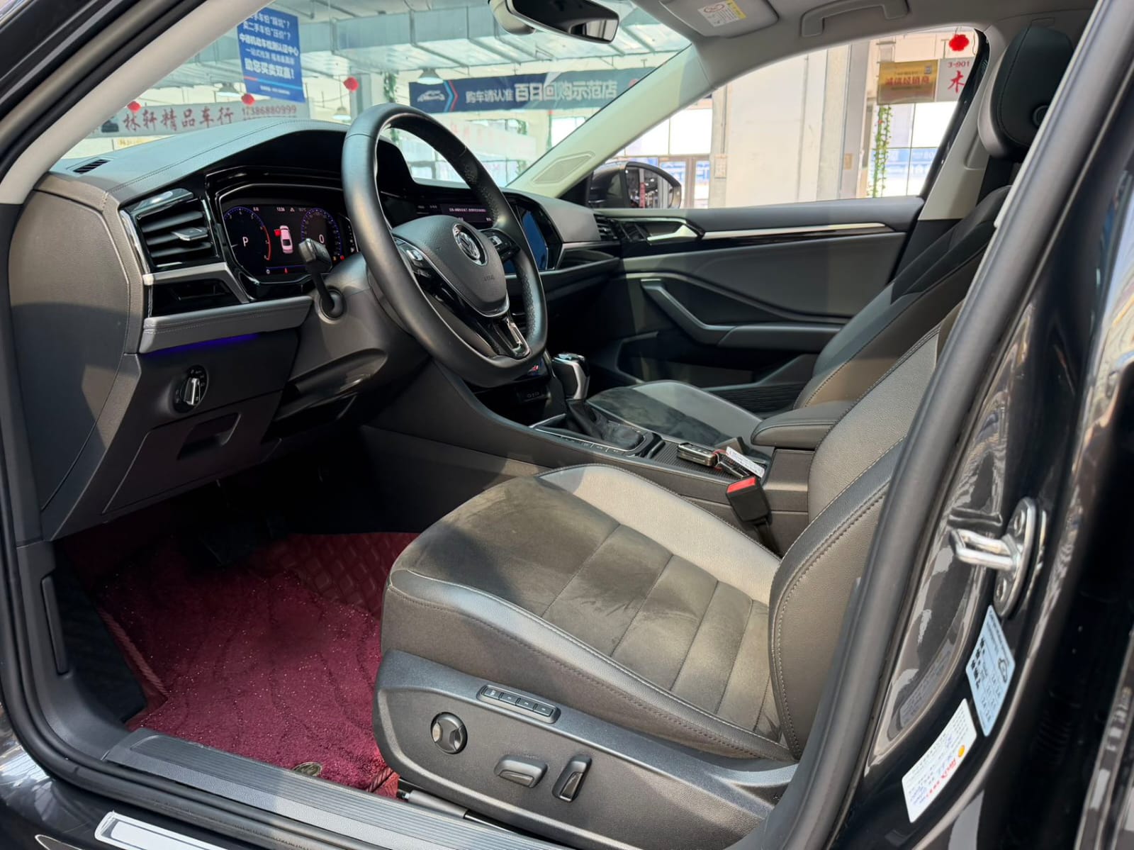 Volkswagen Sagitar 280TSI DSG