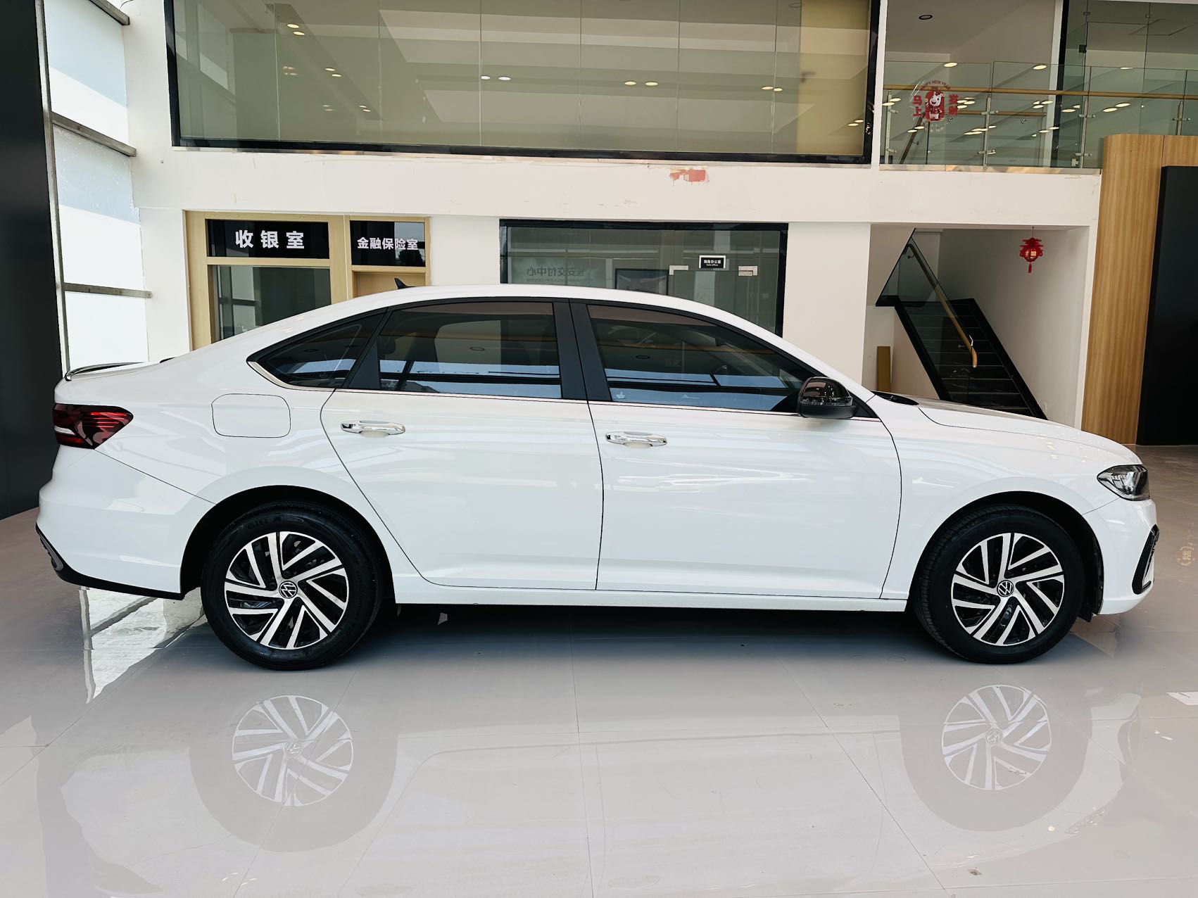 Volkswagen Lavida 280TSI DSG Starlight