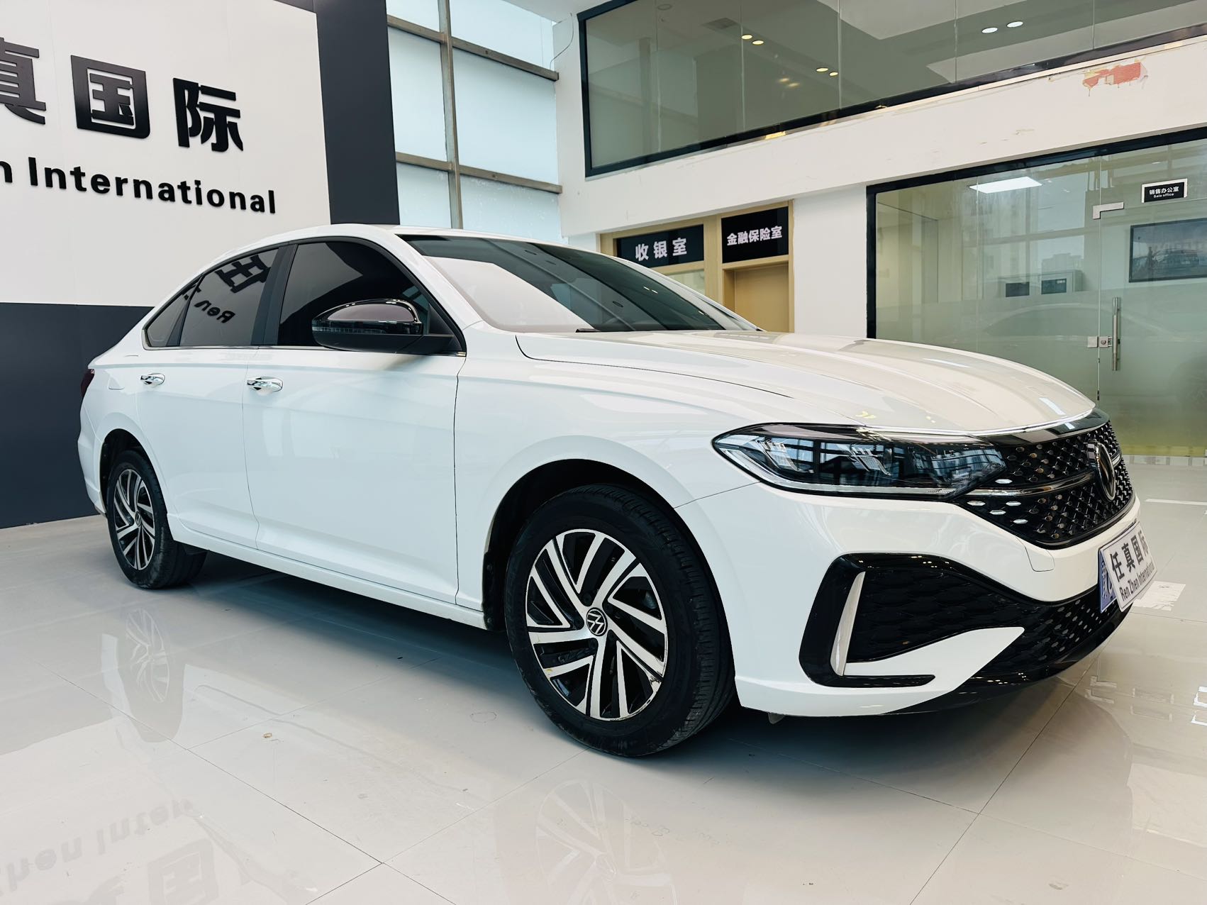 Volkswagen Lavida 280TSI DSG Starlight