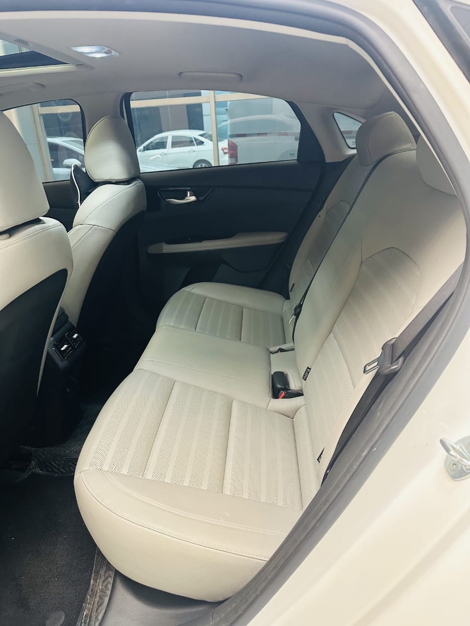 Kia K3 1.5L CVT Deluxe Edition