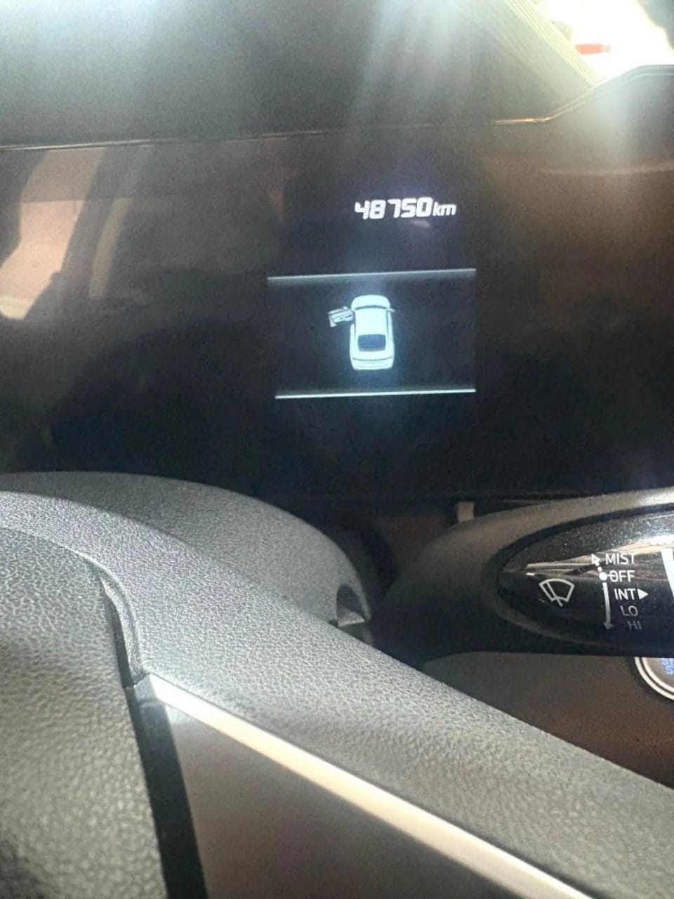 Hyundai Elantra 1.5L LUX Premium Edition