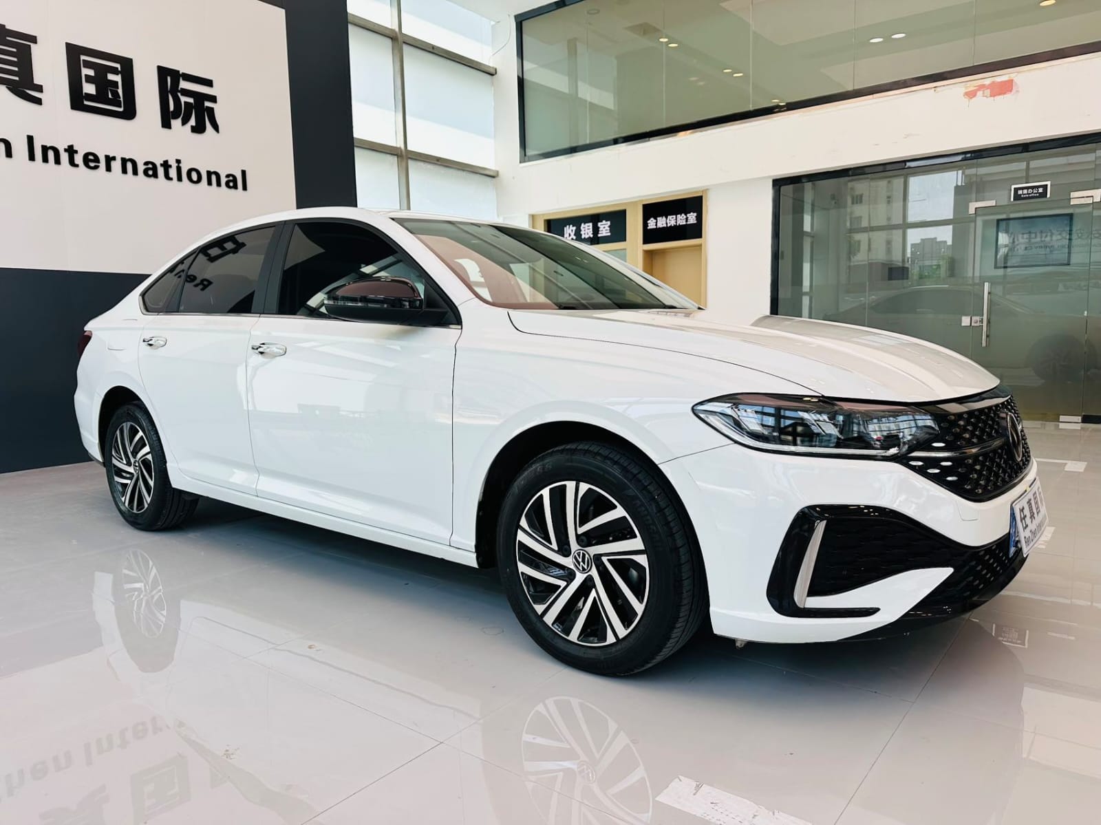 Volkswagen Lavida 280TSI DSG