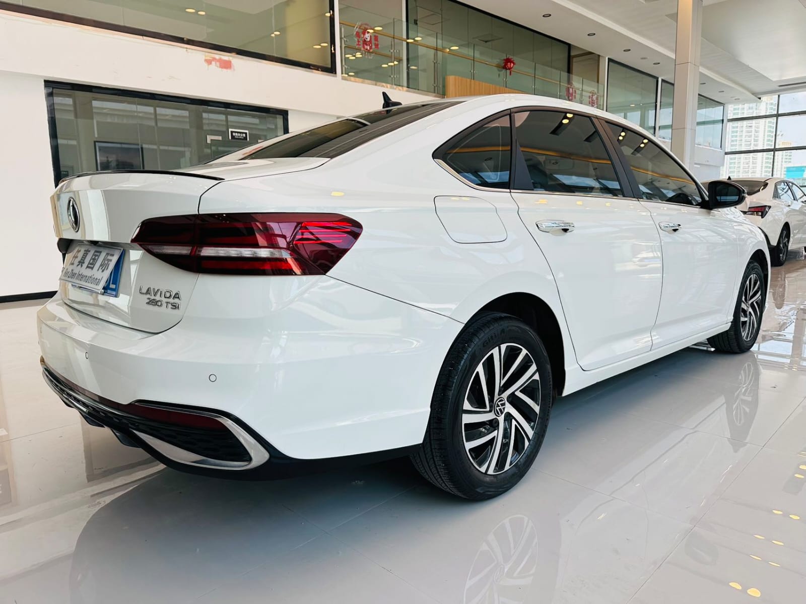 Volkswagen Lavida 280TSI DSG
