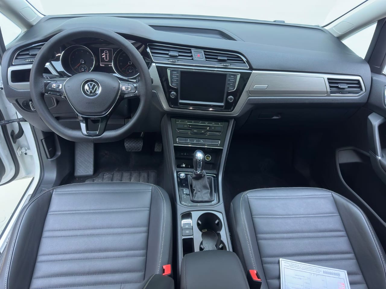 Volkswagen Touran L 2021 280TSI DSG Extended Edition 7-местный