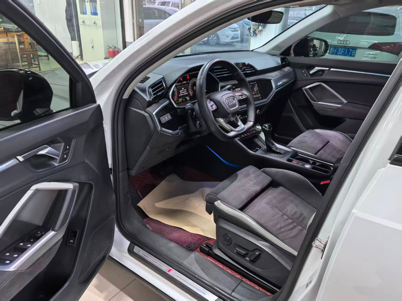 Audi Q3 2023 35TFSI