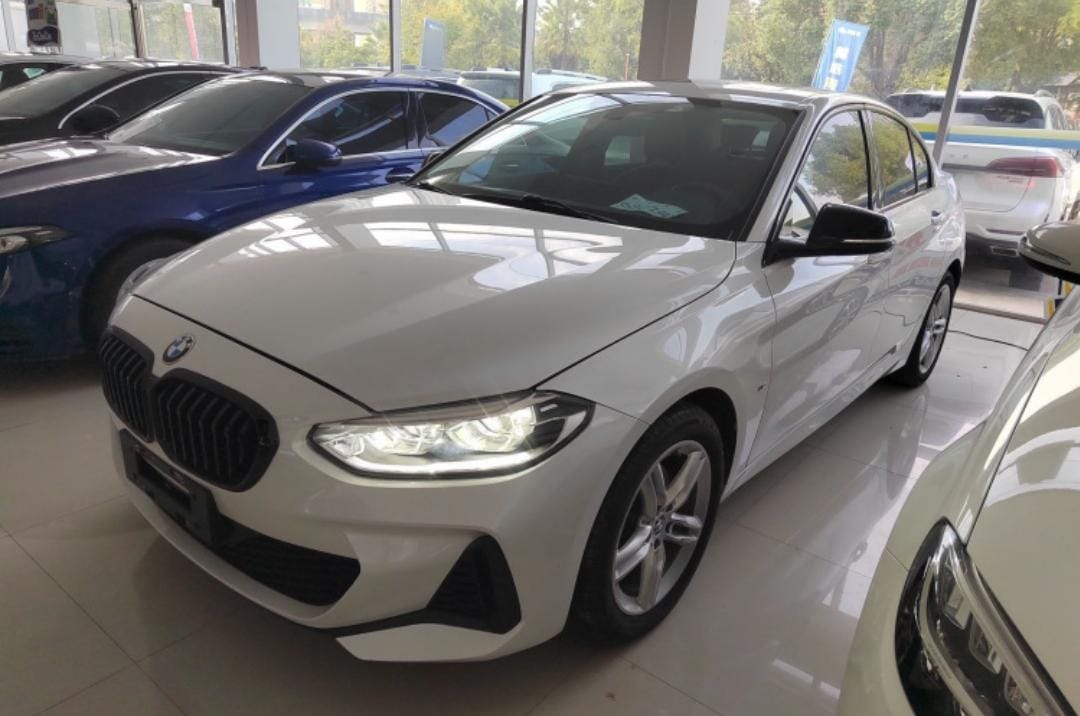 BMW 1 Series 2022 120i M Sport Night Edition