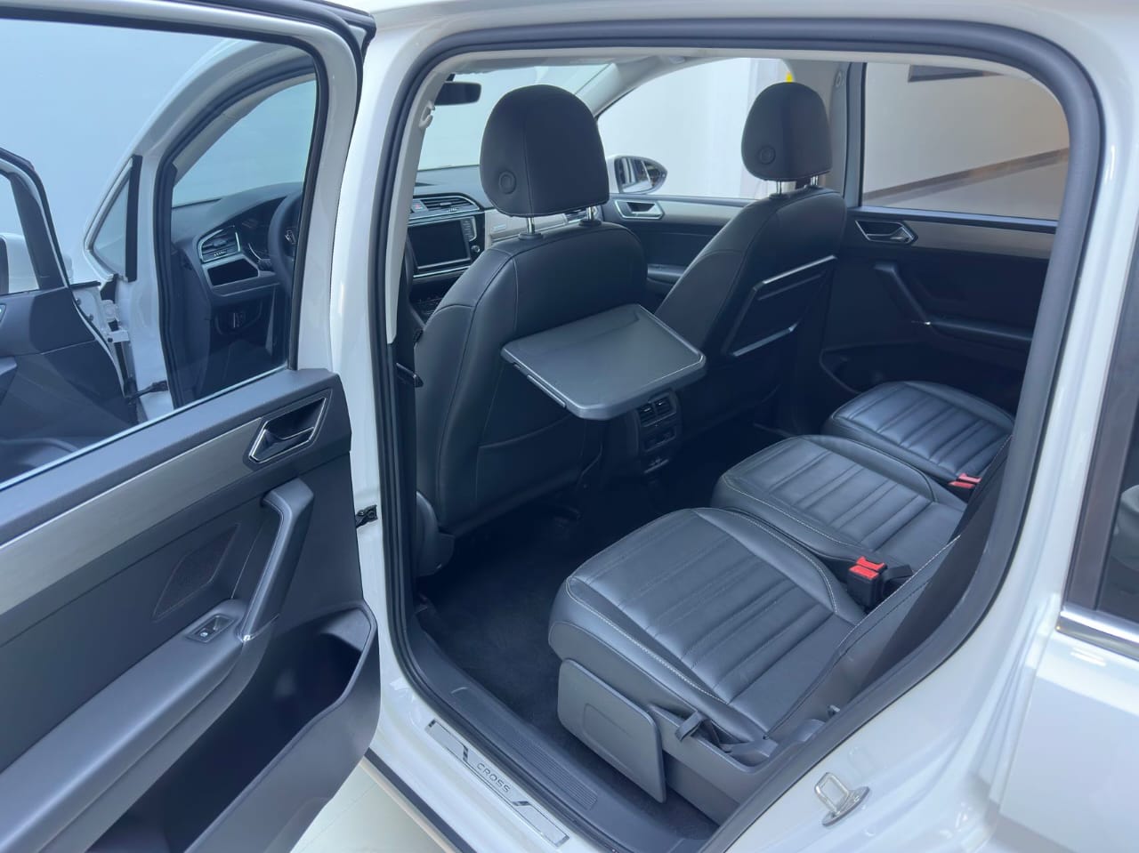 Volkswagen Touran L 280TSI DSG Extended Edition 7 мест 2022