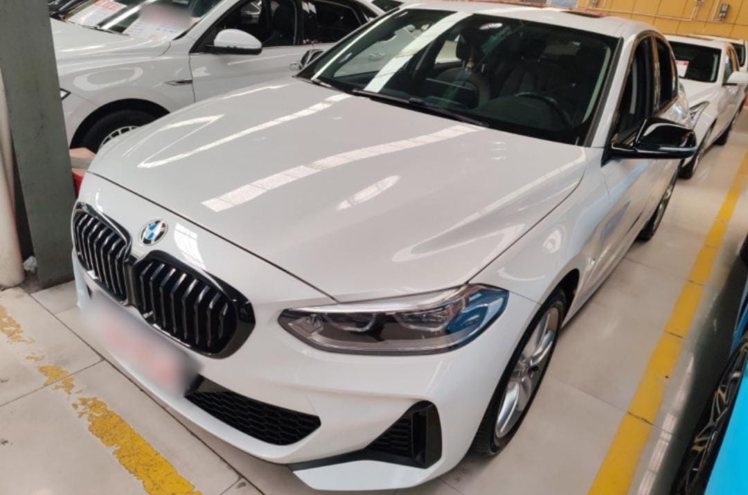 BMW 1 Series 2021 120i M Sport Night Edition