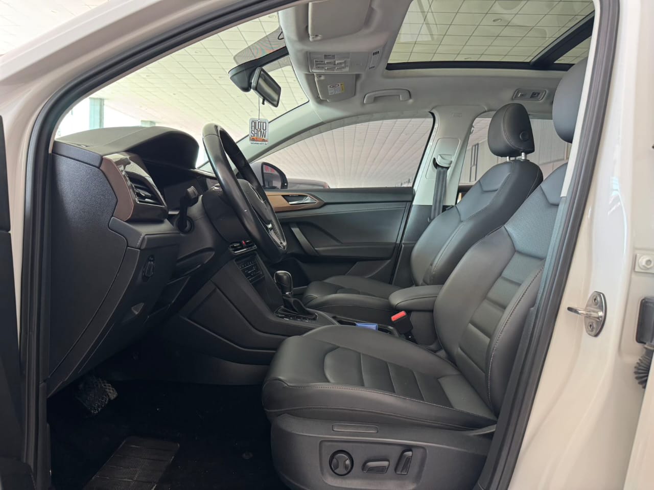 Volkswagen Tharu 280TSI Deluxe Edition PLUS