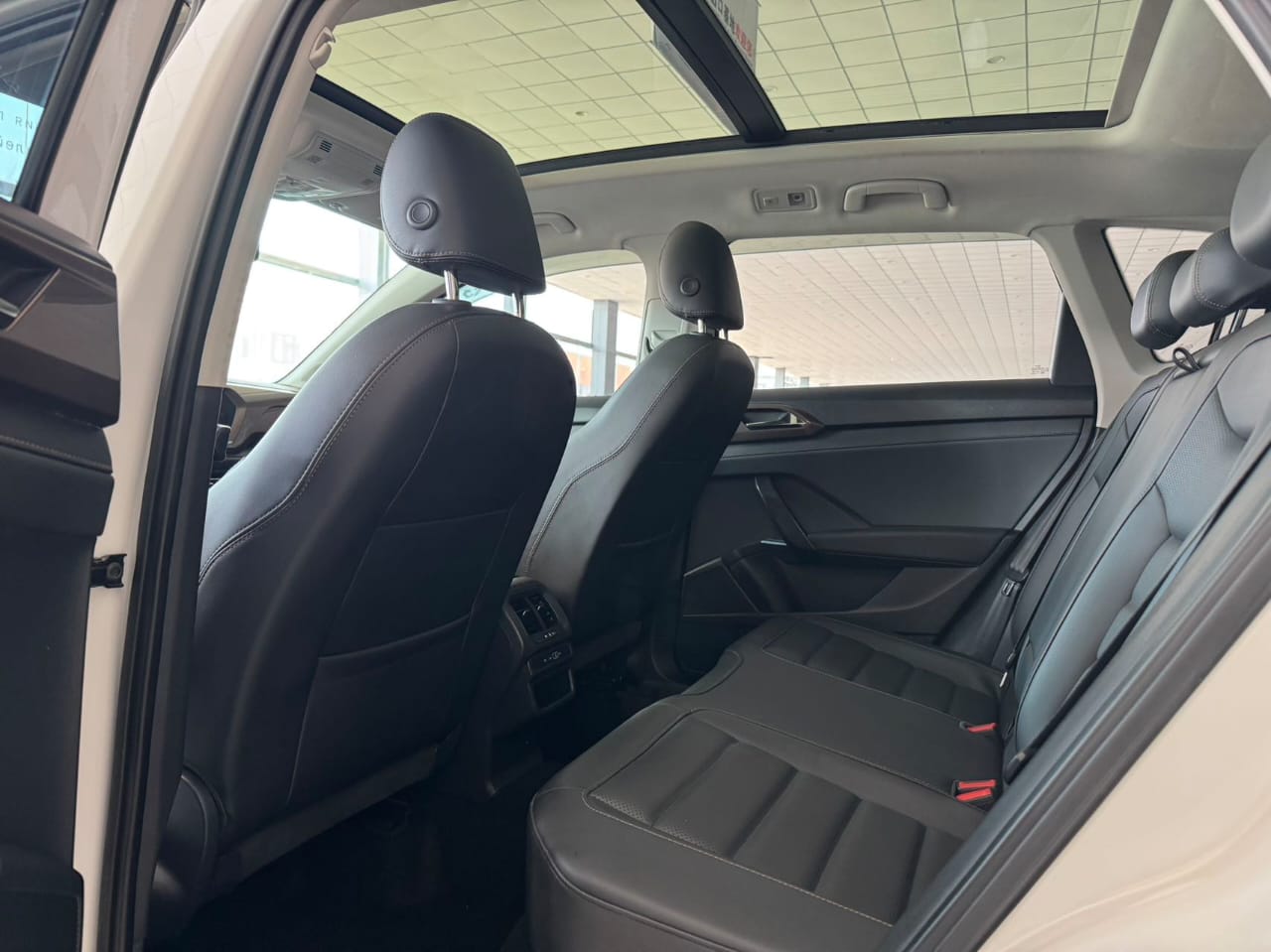 Volkswagen Tharu 280TSI Deluxe Edition PLUS