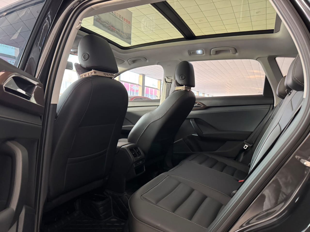Volkswagen Tharu 280TSI Deluxe Edition PLUS